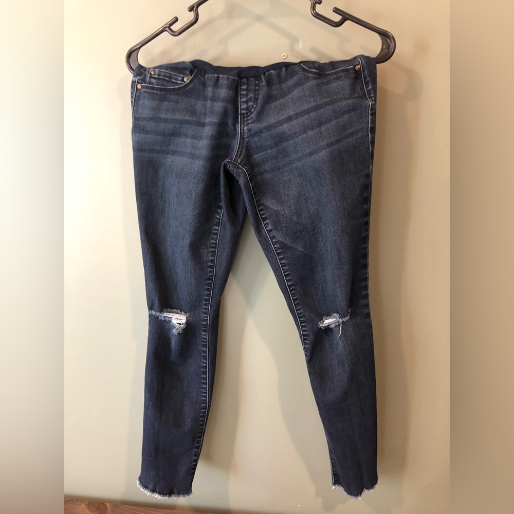 Full panel Jessica Simpson maternity jeans